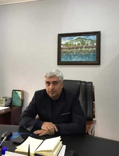 Генеральный директор Республиканского унитарного предприятия "Абхазская государственная топливная компания" Рамаз Джопуа поздравляет коллектив и партнёров компании с Новым годом.